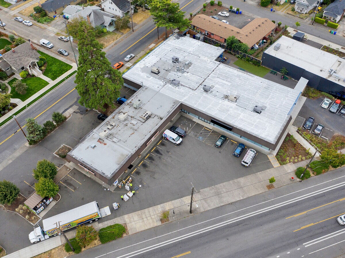 61306144 SE Foster Rd, Portland, OR 97206