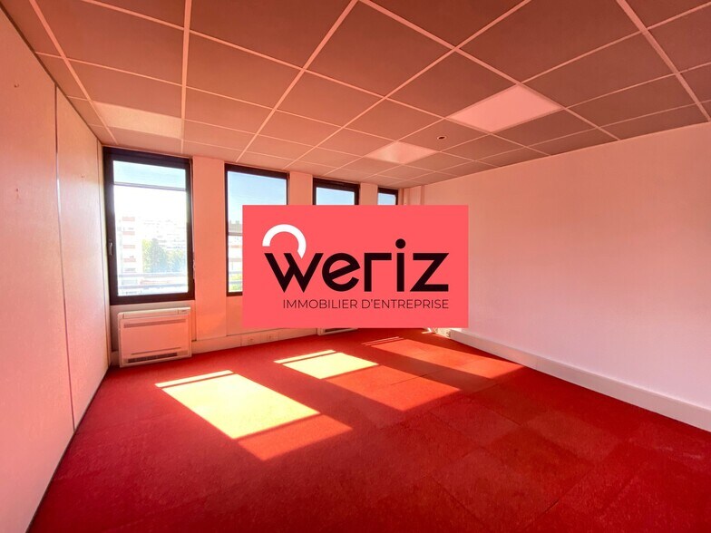 348 Avenue Du Prado, Marseille for lease - Building Photo - Image 1 of 8