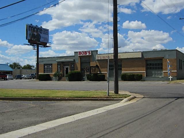 1102 W Henderson St, Cleburne, TX for sale - Primary Photo - Image 1 of 1