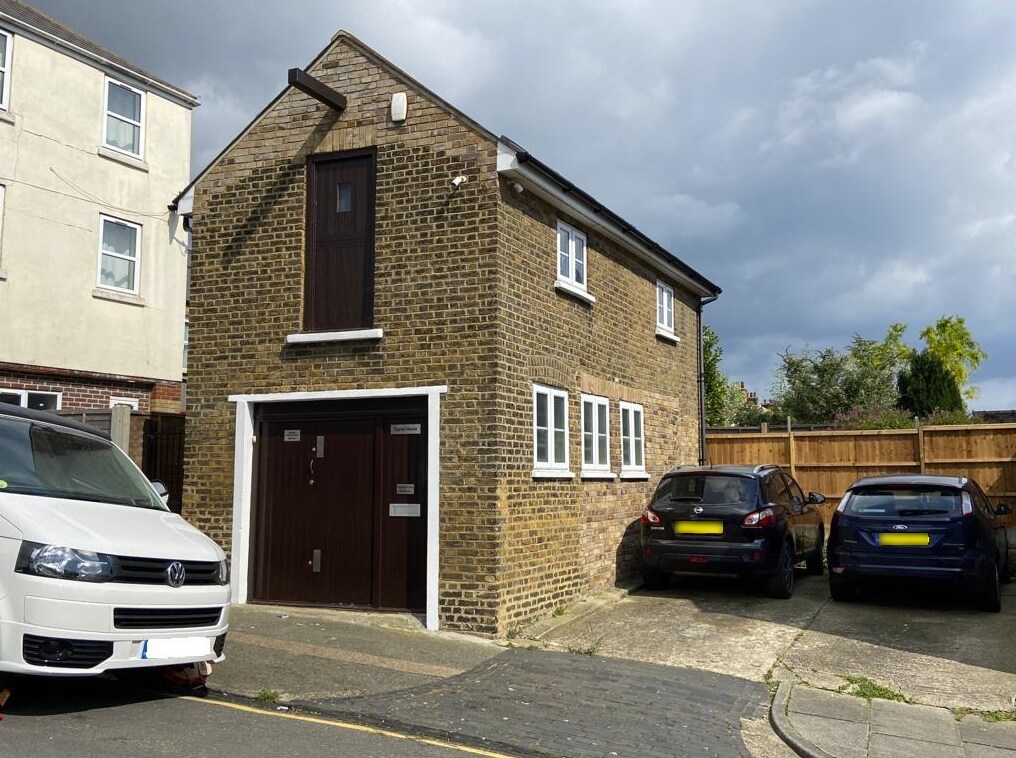 Campbell Rd, Gravesend for lease Building Photo- Image 1 of 6