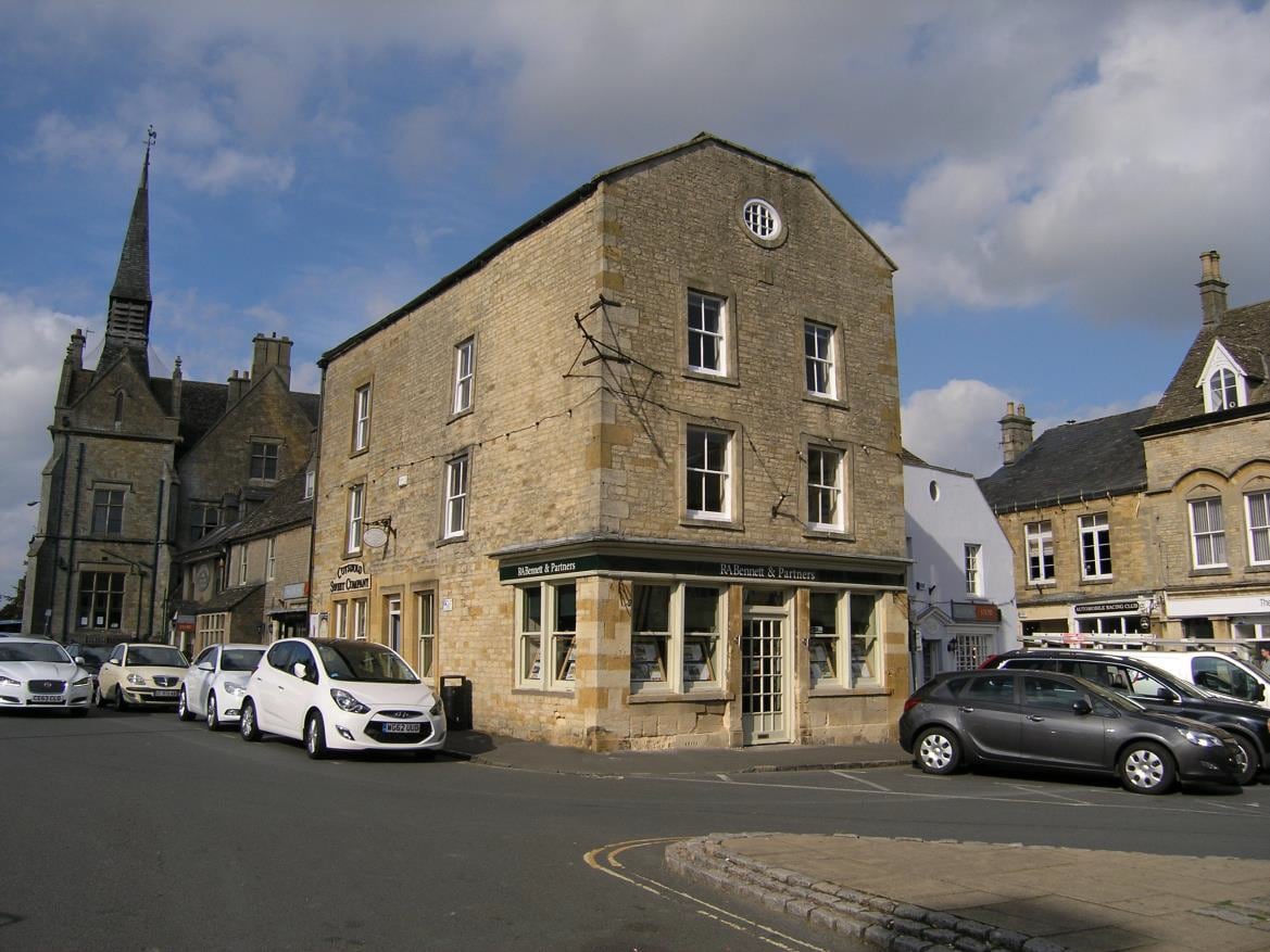 The Square, Stow On The Wold for lease Building Photo- Image 1 of 4