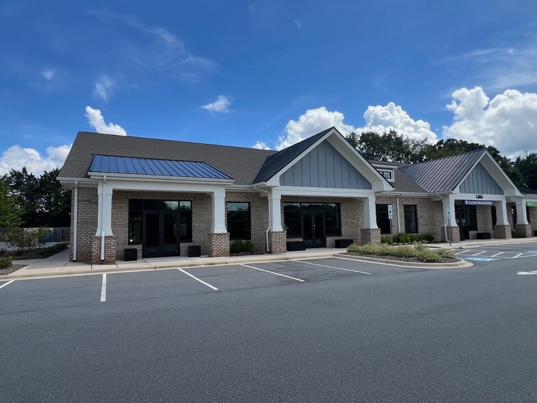 1367 Gold Hill Rd, Fort Mill, SC for lease - Building Photo - Image 2 of 11