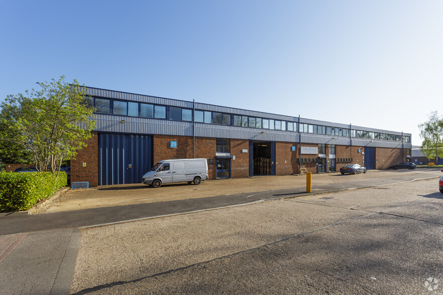 Eldon Way, Paddock Wood for lease - Primary Photo - Image 1 of 1