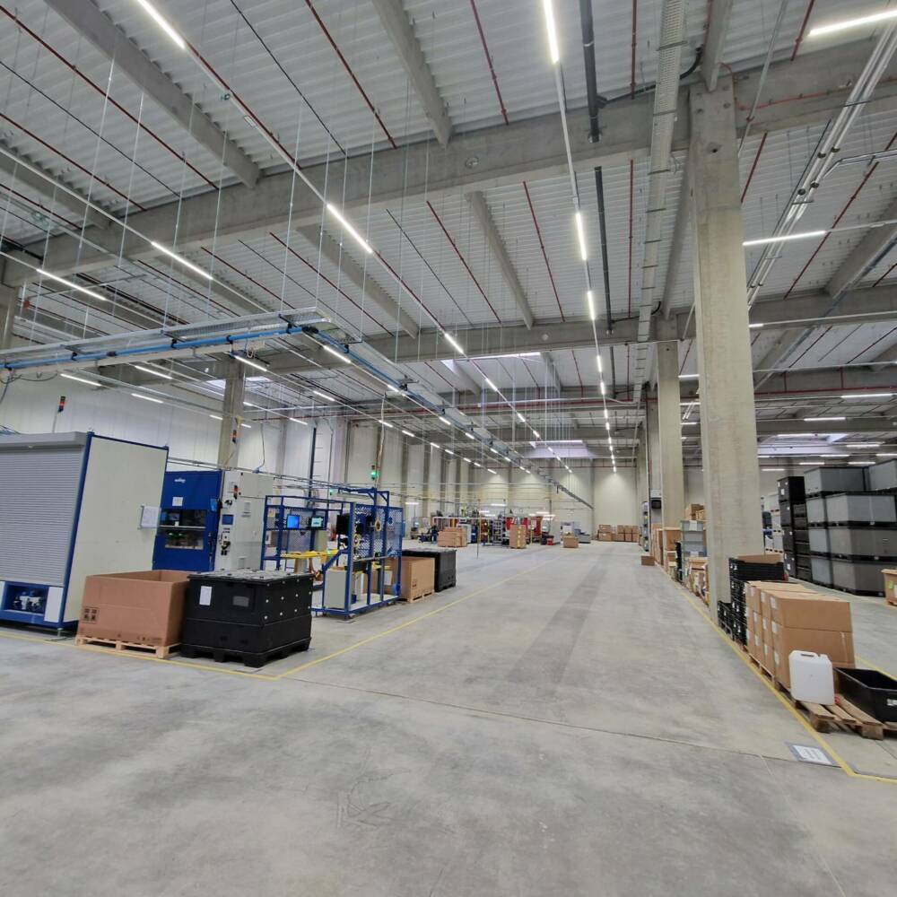  for lease Interior Photo- Image 1 of 4