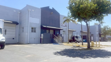 5055 NW 74th Ave, Miami, FL for lease Building Photo- Image 1 of 1