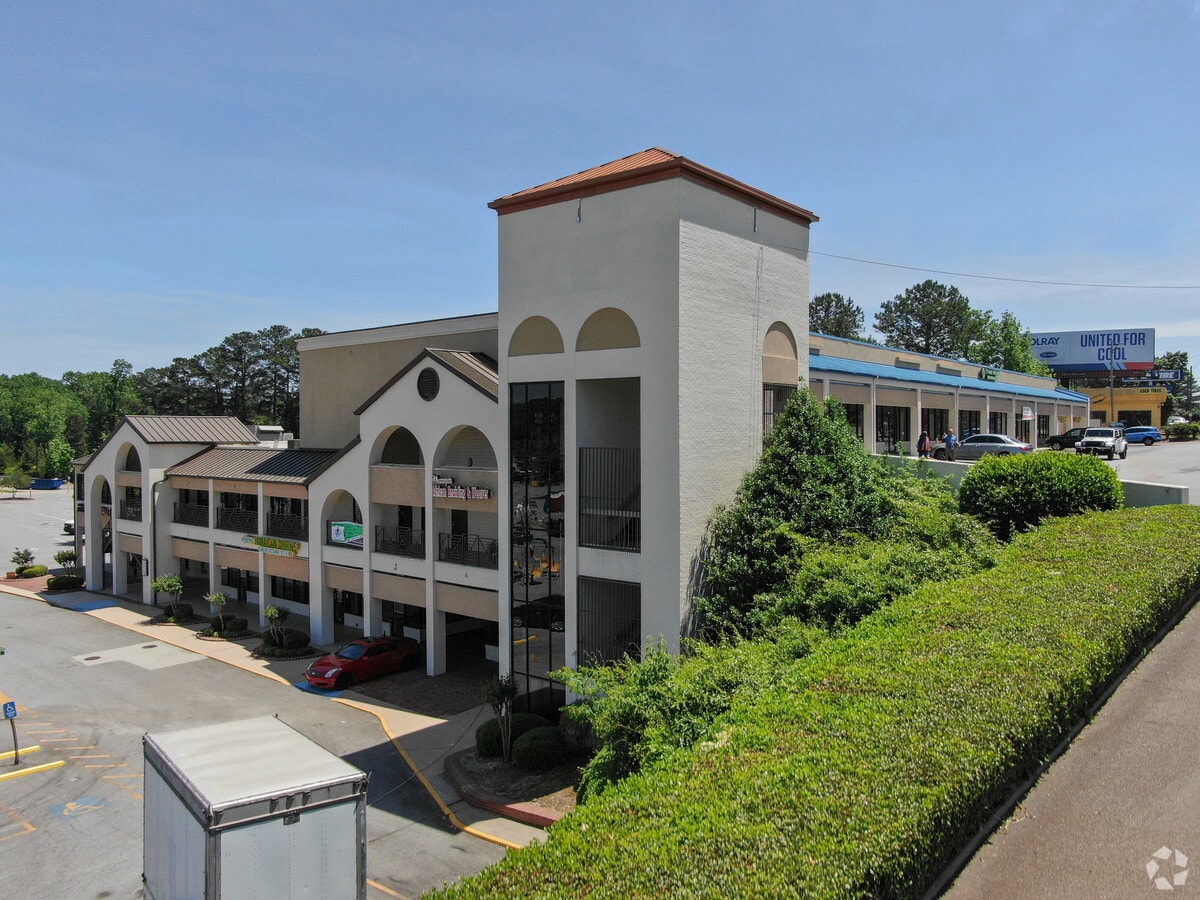 4935 Jimmy Carter Blvd, Norcross, GA 30093 Greens Corner