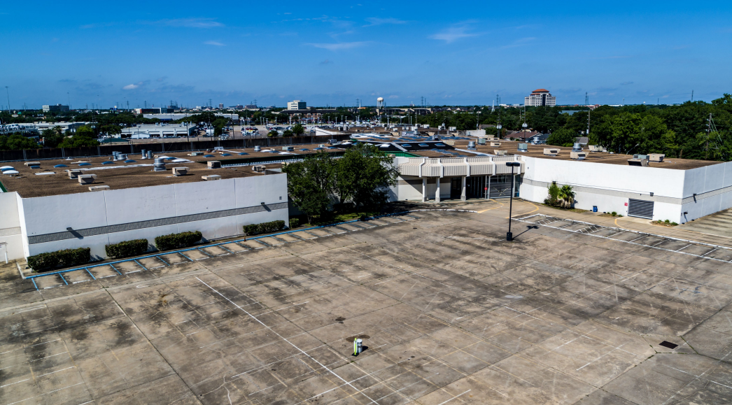 12002 US 59 Hwy, Meadows Place, TX for sale Primary Photo- Image 1 of 1