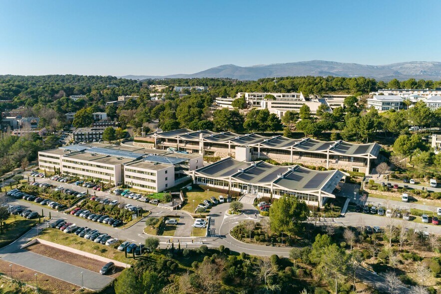 2405 Route Des Dolines, Valbonne for lease - Building Photo - Image 1 of 8