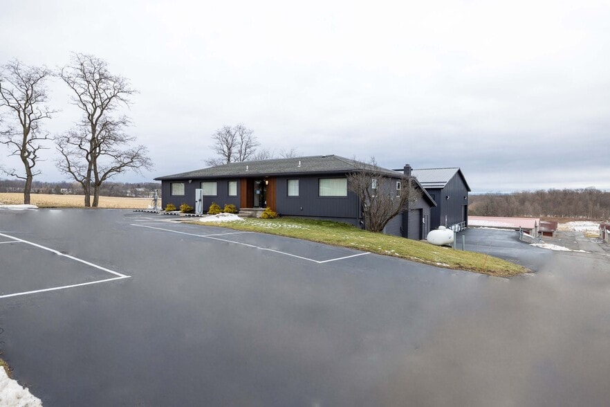 7464 W Henrietta Rd, Rush, NY for sale - Building Photo - Image 1 of 1