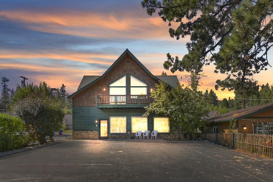 42561 Moonridge Rd, Big Bear Lake, CA for sale - Primary Photo - Image 1 of 47