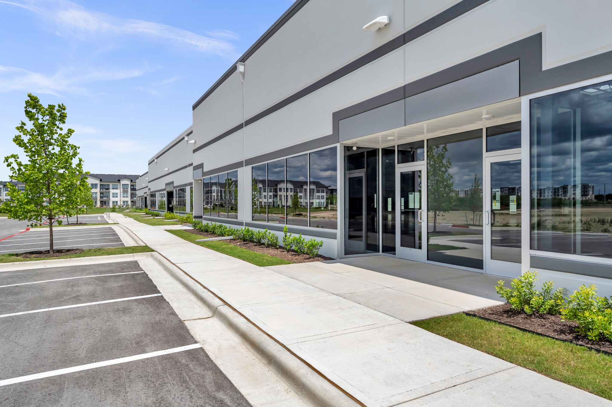 5305 N Mays St, Georgetown, TX for lease Building Photo- Image 1 of 38
