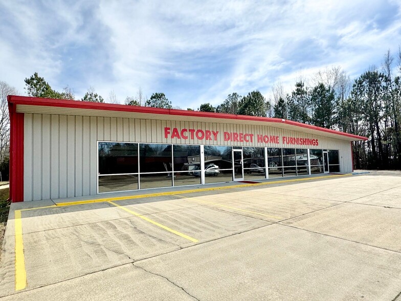 996 Gardner Blvd, Columbus, MS for sale - Building Photo - Image 1 of 17