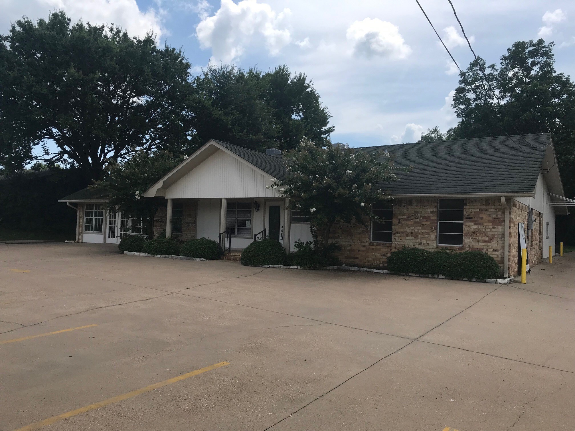 1105 S Main St, Lindale, TX for sale Building Photo- Image 1 of 1