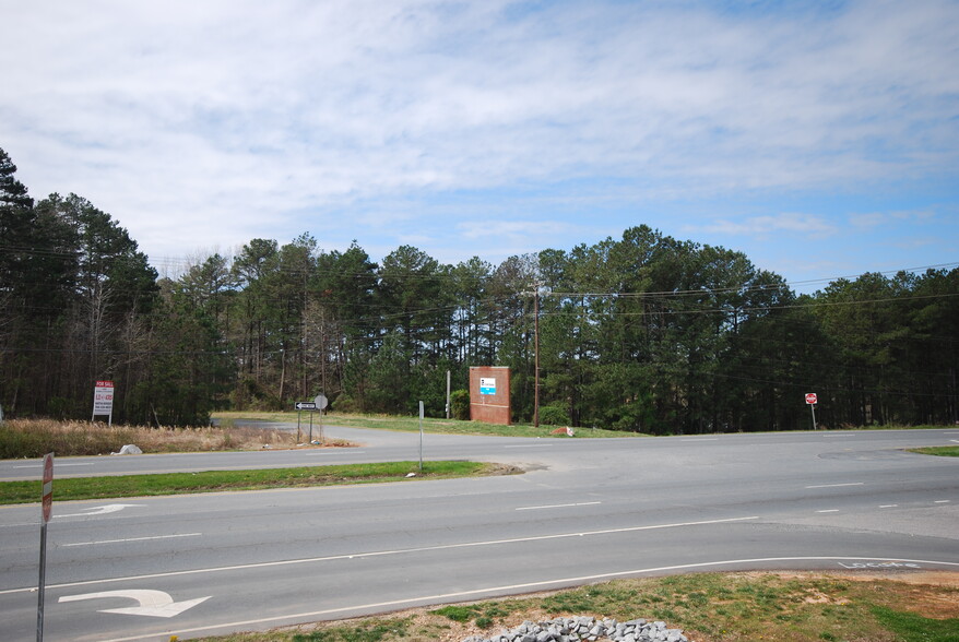 2616 Brick Yard Rd, Monroe, NC for sale - Building Photo - Image 2 of 17