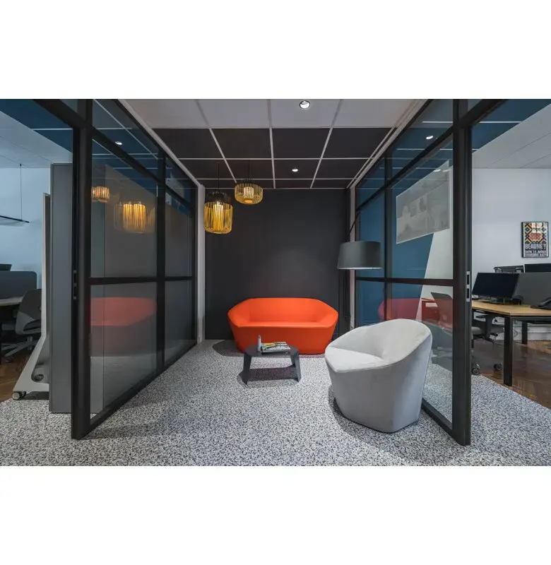 Office in Paris for lease Interior Photo- Image 1 of 11