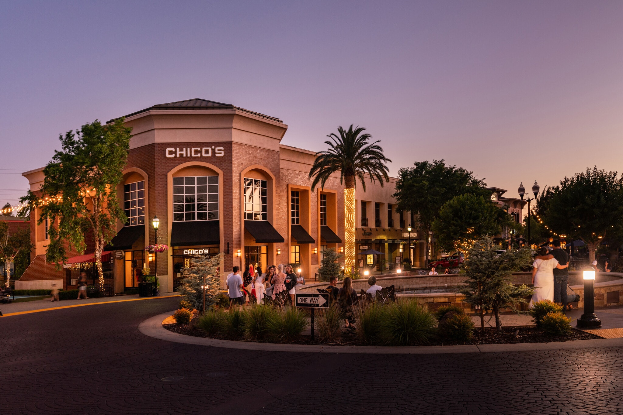 1013 Galleria Blvd, Roseville, CA for lease Building Photo- Image 1 of 5