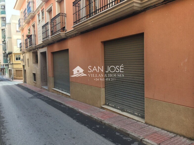 Retail in Alicante for sale - Building Photo - Image 1 of 6