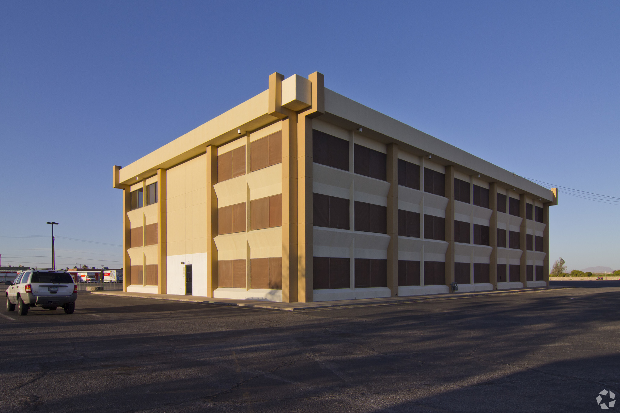 8815 Dyer St, El Paso, TX for sale Primary Photo- Image 1 of 1