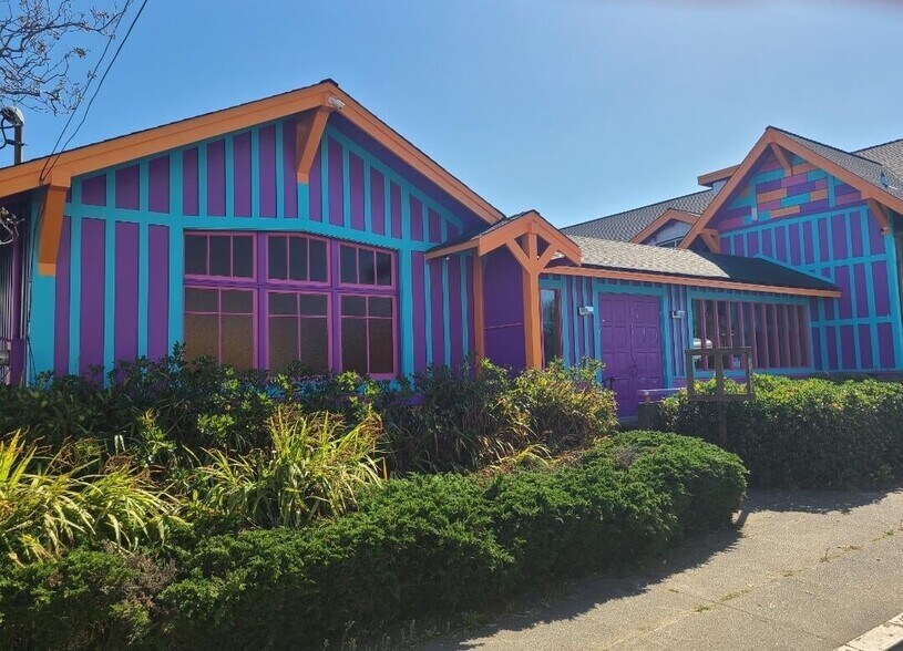 1039 H St, Eureka, CA for sale - Building Photo - Image 1 of 19