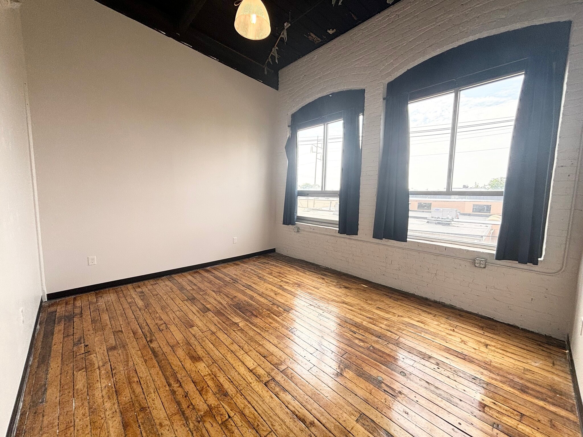 67 Maplewood St, Malden, MA for lease Interior Photo- Image 1 of 5