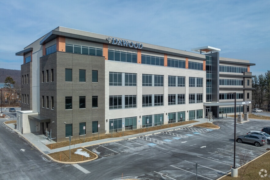 1926 Good Hope Rd, Enola, PA for sale - Primary Photo - Image 1 of 1