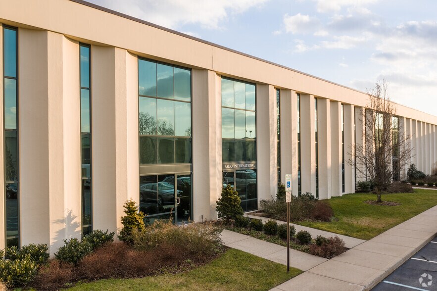 6771 Veronica Ave, Somerset, NJ 08873 Veronica Industrial Plz