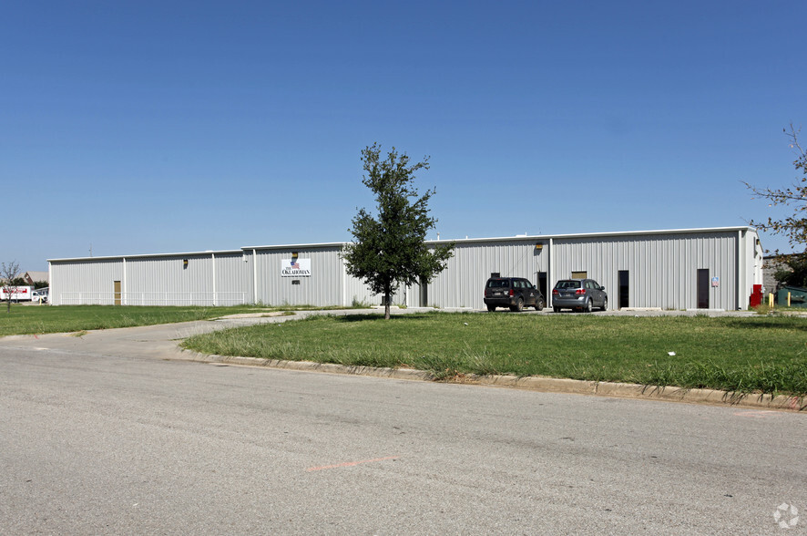 2701 Bart Conner Ct, Norman, OK for lease - Primary Photo - Image 1 of 12