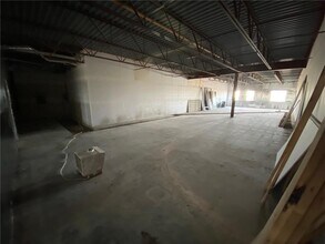 1380 E Bridge St, Redwood Falls, MN for lease Interior Photo- Image 2 of 2