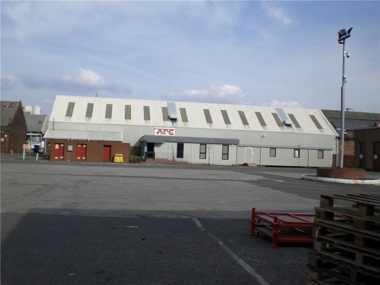 Craigneuk St, Motherwell for lease - Building Photo - Image 3 of 11