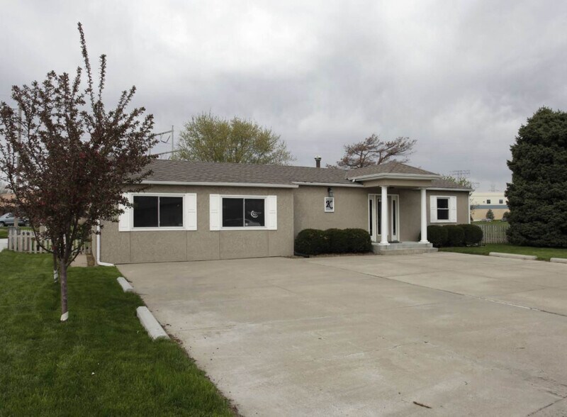 2834 S 87th Ave, Omaha, NE for sale - Building Photo - Image 1 of 1