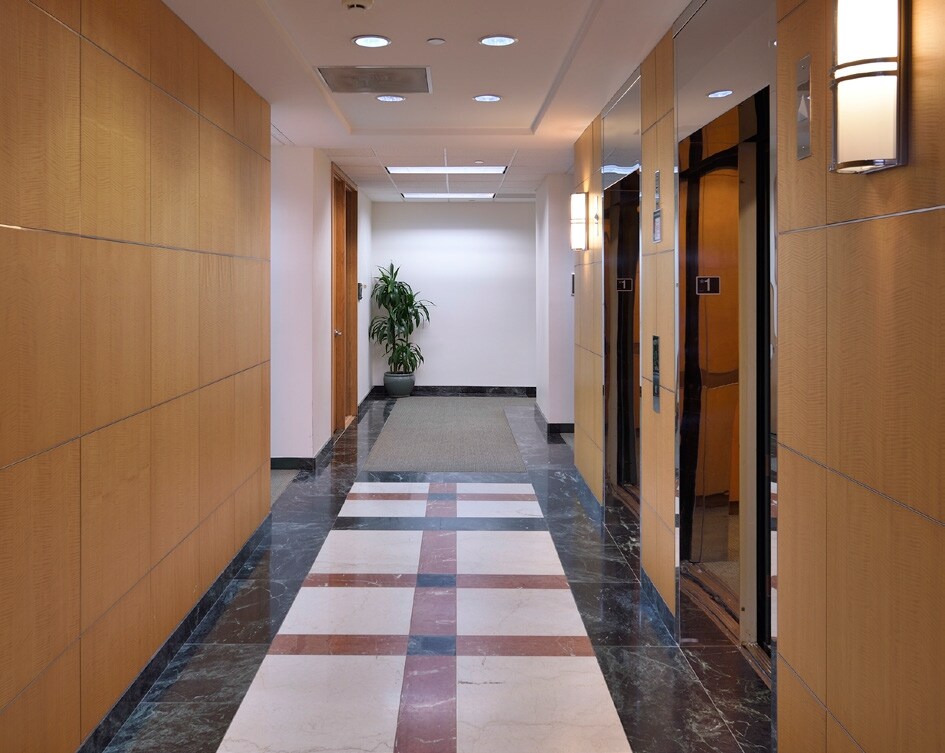 2803 Butterfield Rd, Oak Brook, IL 60523