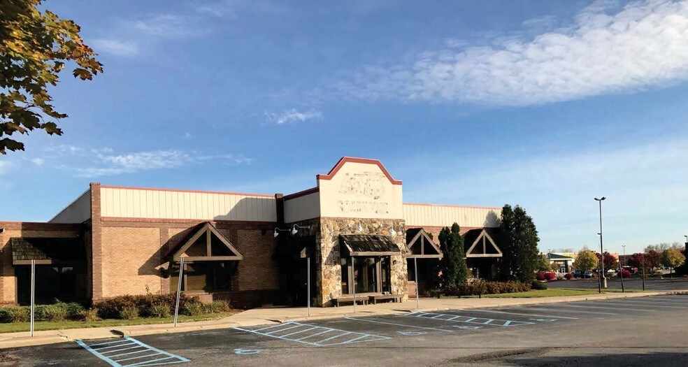 14235 Hall Rd, Shelby Township, MI, 48315 Restaurant Property For