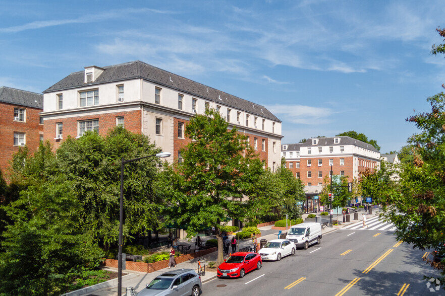 3000 Connecticut Ave NW, Washington, DC for lease - Building Photo - Image 2 of 69