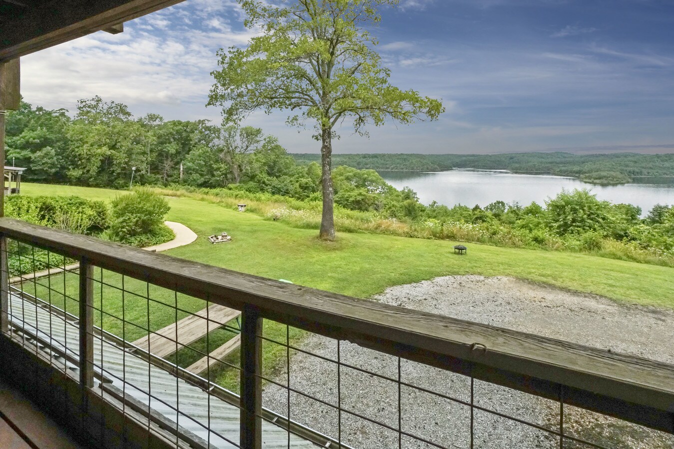 9833 Promise Land Rd, Mountain Home, AR 72653