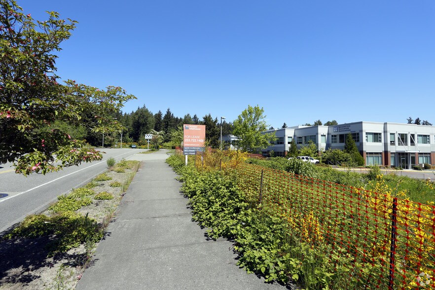 32200 Weyerhaeuser Way S, Federal Way, WA for lease - Building Photo - Image 2 of 5