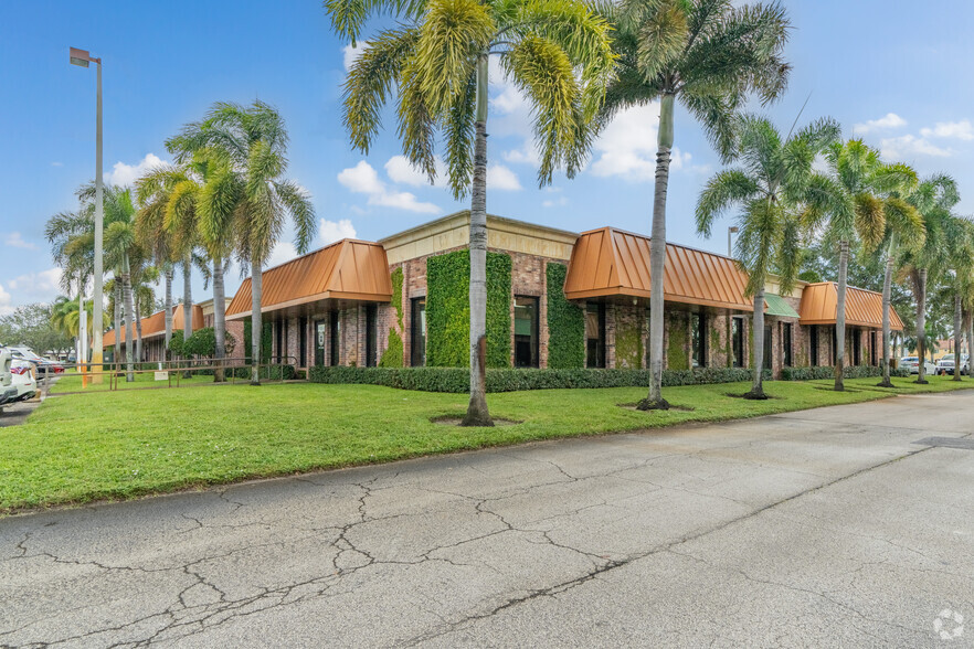 441 S State Road 7, Margate, FL for lease - Building Photo - Image 3 of 28