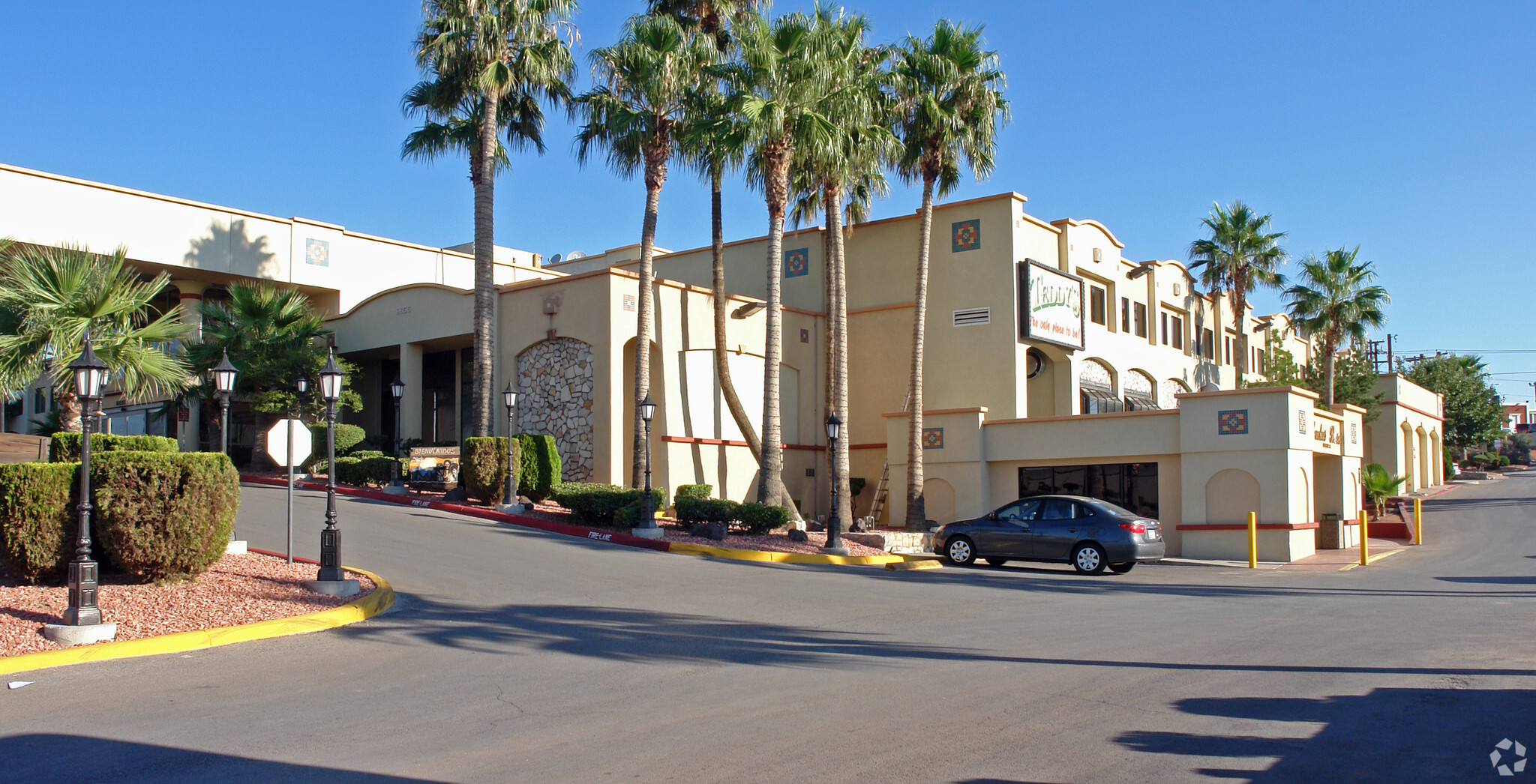 6655 Gateway Blvd W, El Paso, TX for sale Primary Photo- Image 1 of 1