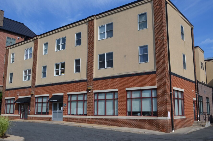 125 E Main Street, Newark, DE for lease - Building Photo - Image 1 of 11