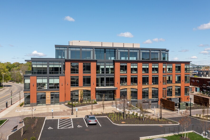 145 Maplewood Ave, Portsmouth, NH 03801 145 Maplewood Ave