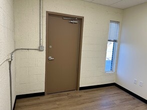 821-865 E 73rd Ave, Denver, CO for lease Interior Photo- Image 2 of 9