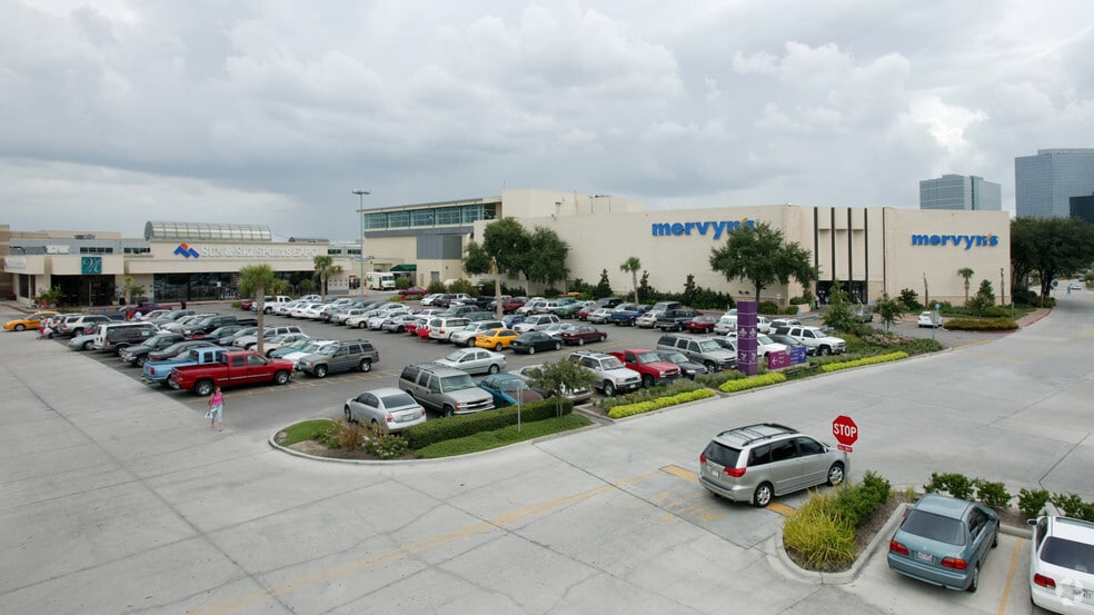 303 Memorial City, Houston, TX for sale - Building Photo - Image 1 of 1