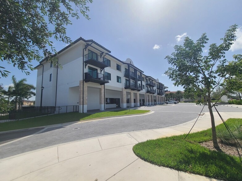 8905 SW 169th Ct, Miami, FL for lease - Building Photo - Image 3 of 15