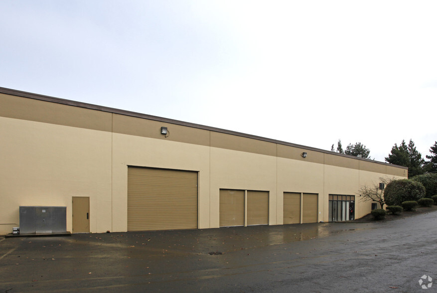 9735 SW 97th Ave, Tualatin, OR for lease - Building Photo - Image 2 of 2