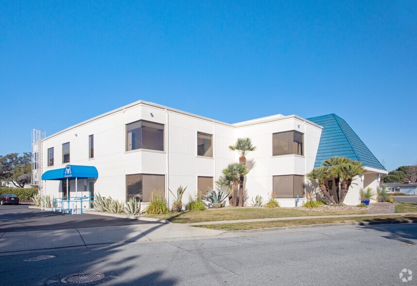 2242 Camden Ave, San Jose, CA for lease - Building Photo - Image 2 of 14