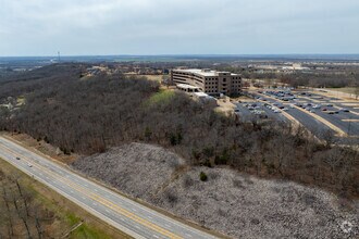 1000 Fianna Way, Fort Smith, AR - AERIAL  map view