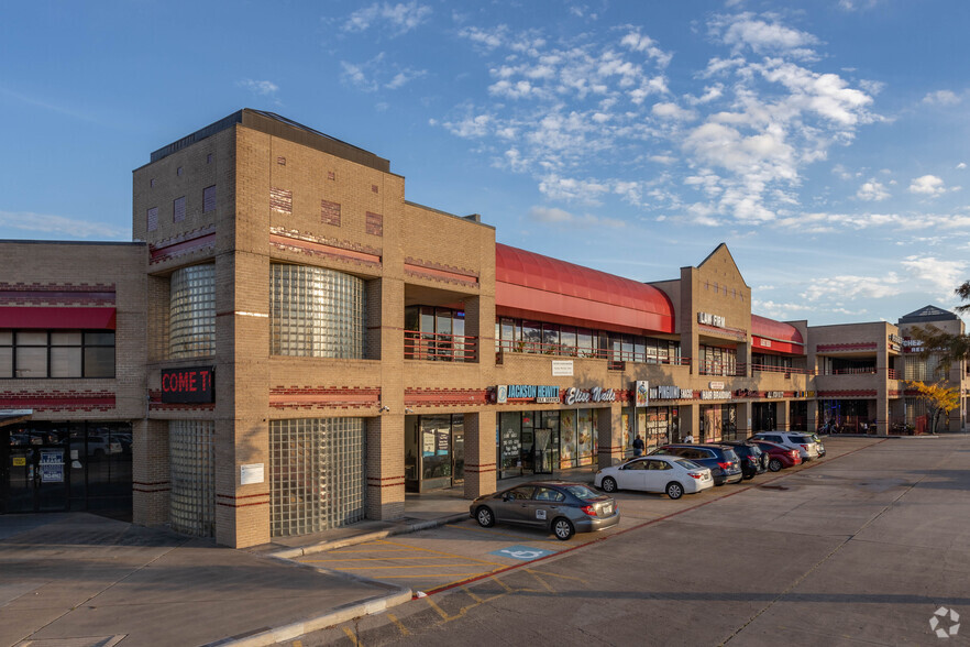 6911-7055 Highway 6 S, Houston, TX for lease - Building Photo - Image 2 of 7