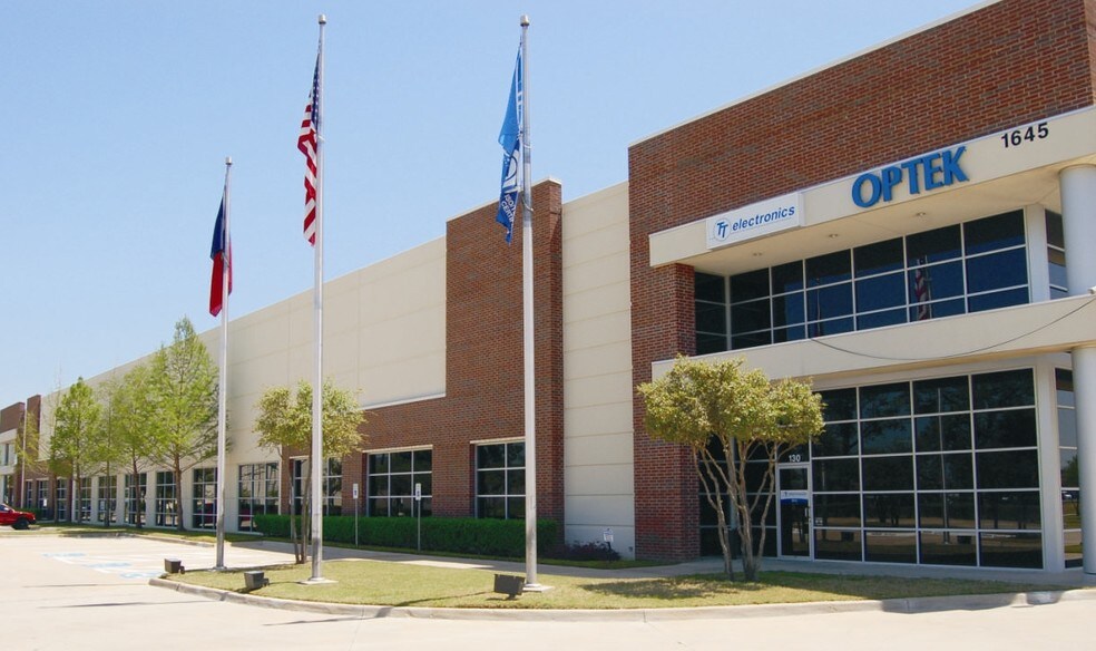 1645 Wallace Dr, Carrollton, TX for lease - Building Photo - Image 2 of 15