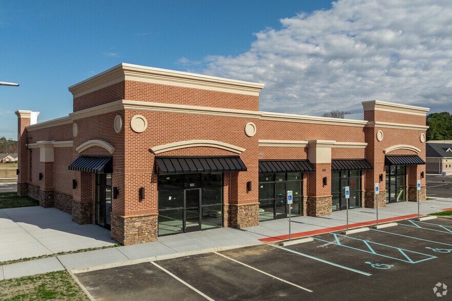 1305 S Church St, Smithfield, VA for sale - Building Photo - Image 2 of 6