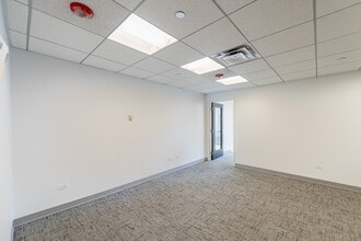 134 N LaSalle St, Chicago, IL for lease Interior Photo- Image 2 of 4