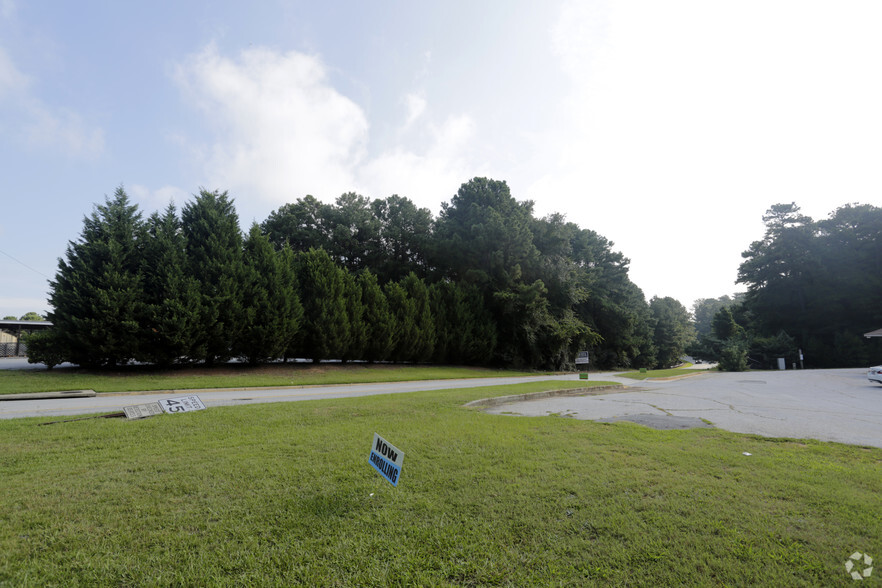 Salem Gate Dr SE, Conyers, GA for sale - Primary Photo - Image 1 of 3